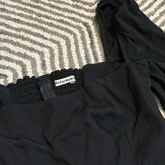 Reformation demi top in black - Picture 6 of 7